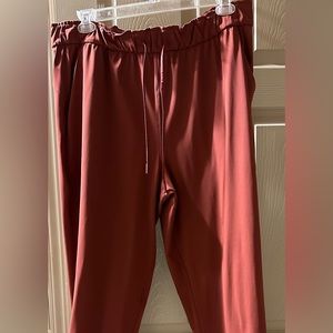 Lululemon Stretch High-Rise pant 7/8 Length size 16